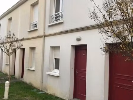 location maison 3 pièces 63m² carbon blanc 33560