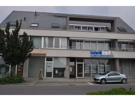 verzorgd en centraal gelegen appartement met ruime zuid-terras en grote gemeenschappelijke