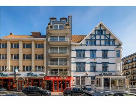 pal in de winkel/wandelstraat gelegen appartement met 2 slaapkamers én super terras!
