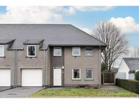 mooie ruime en energiezuinige woning op toplocatie nabij lindel-overpelt!