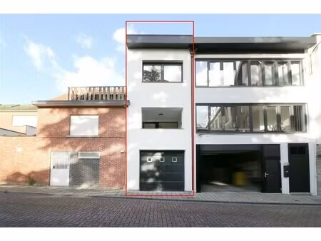 gerenoveerd  energiezuinig  inpandig zgericht terras en garage