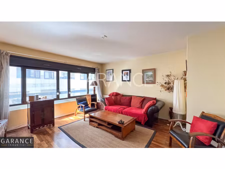 appartement 4 pièces à paris (75012) immeuble recent  en e