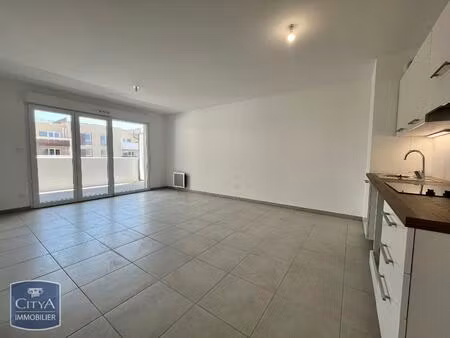 location appartement 3 pièces 63m² arles 13200
