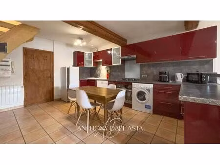 exclusivité- appartement meublé- 2 chambres- salon- cuisine- salle d'eau- wc