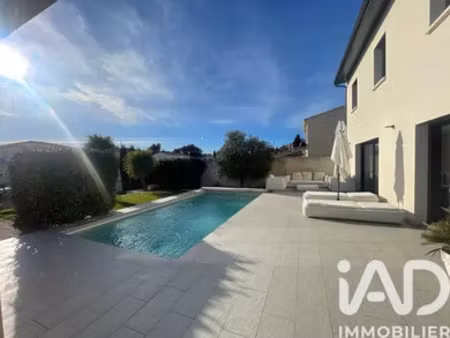 maison à châteauneuf-du-pape (84230)