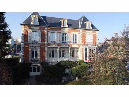 vente maison 25 pièces 750 m² château-thierry (02400)