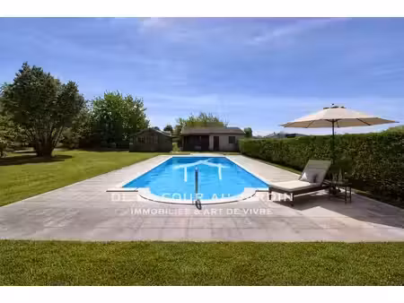 maison contemporaine avec parc !!!!