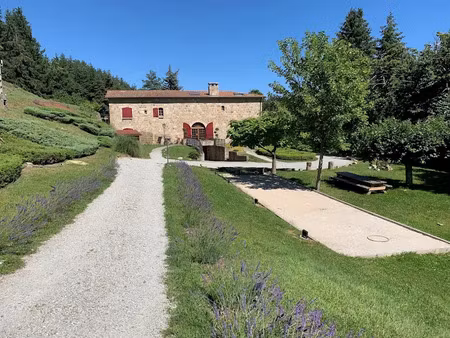 vente propriété 9 pièces à saint-apollinaire-de-rias (07240)  729 000 €