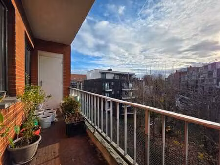 appartement 3 chambres avec garage inclus - a vendre