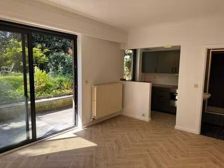 petit studio avec grand jardin