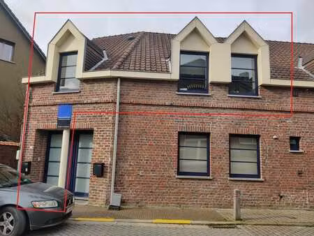 bel appartement de deux chambres au centre de ternat !