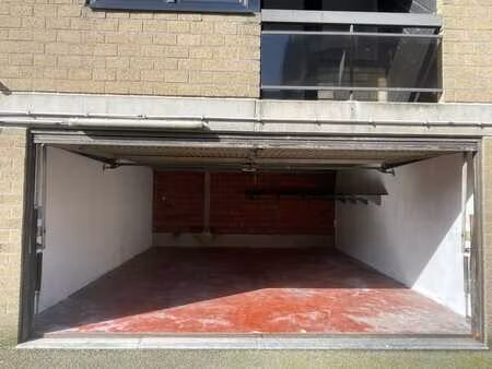 garage à vendre à blankenberge  près du port de plaisance