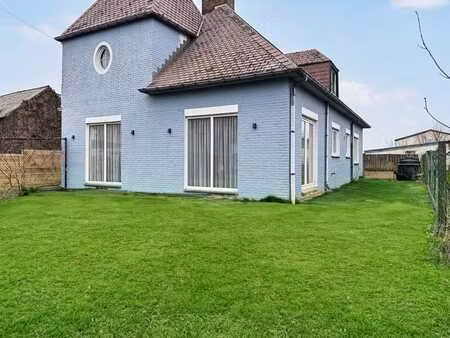 maison avec jardin 3 a 4 chambres