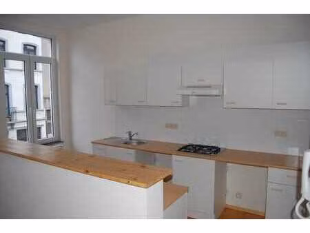appartement rénové et très lumineux