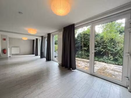 à louer : studio avec jardin et vue sur le parc – idéal étud