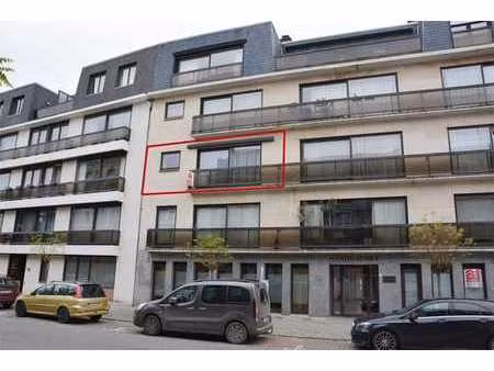 appartement gelegen op een steenworp van het station (met...