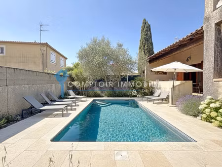 villa 5pièce(s) 4chambre(s) 147 m² aigues-mortes (30220)