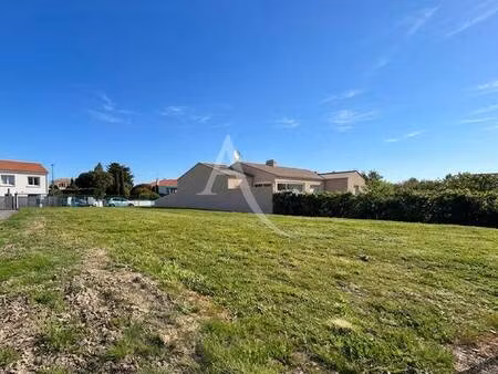 terrain constructible viabilisé à vendre