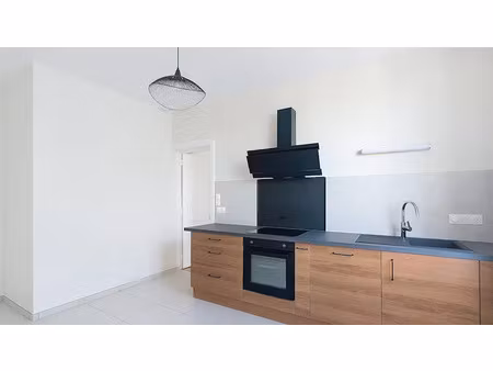 vente appartement 3 pièces 65.75 m² à pierre-benite (69310)  185 000 €