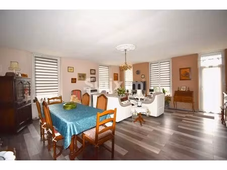 t5 de 174m² avec grand jardin et garage