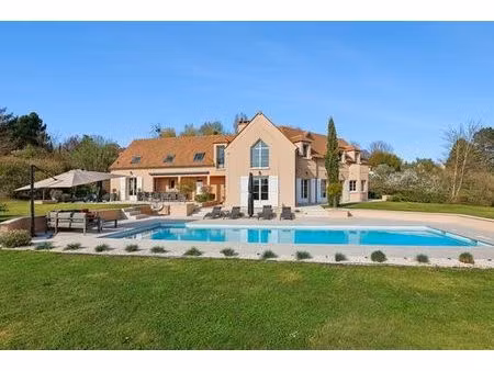 maison de 12 pièces de luxe en vente à saint-germain-en-laye  île-de-france