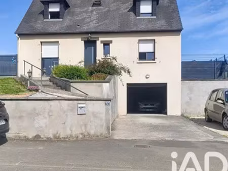 maison à sacey (50170)