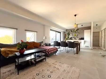 appart (2ch) (80 m²)  terrasse (se)  et 2 empl. parking ext.