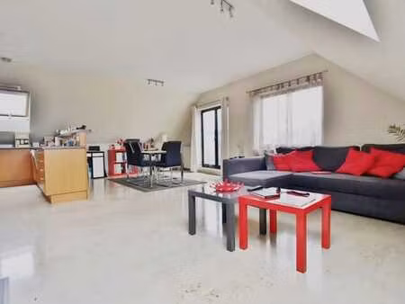 jezus-eik. appart.120m². 2 chb  sdb   balcon  grenier  cave