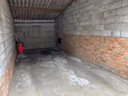 garage box à louer – centre de saint-trond
