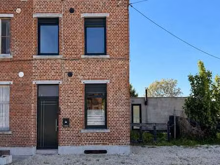 charmante maison 1 chambre à besonrieux
