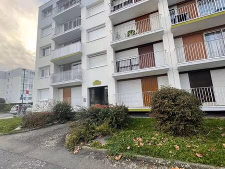location appartement t1 meublé à laval (53000) : à louer t1 meublé / 38m² laval