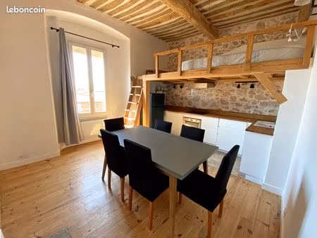 appartement meublé 42 m² – charme ancien – vence centre – mezzanine