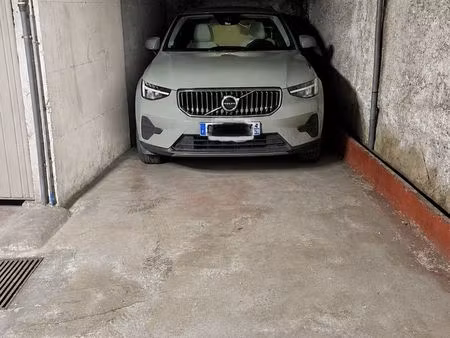 parking sous-sol (1 promenade de la plage )