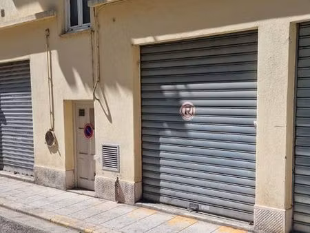 garage plein pied rare