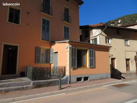 appartement saint sauveur sur tinée 3 pièce(s) 55 m2