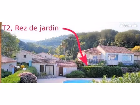 appartement 30m² non-meublé avec terrasse  jardin  parking  piscine - 650/mois - villeneuv