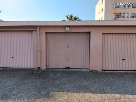 garage 15 m2 plein pied
