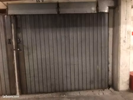 garage + cave attenante a vendre secteur port-tnl