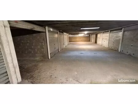 garage fermé en sous-sol sécurisé dromel 13009 marseille
