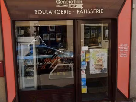 ◊ local commercial à louer – 40 m² – centre-ville de is surtille à louer