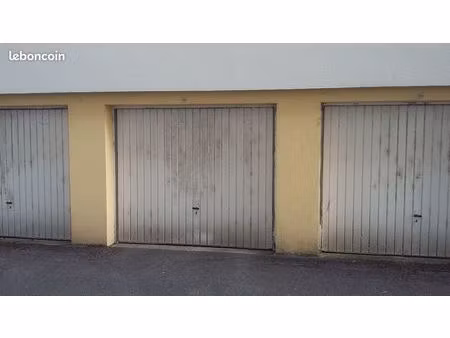 vente garage poincaré
