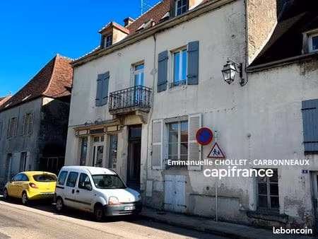 immeuble 250 m² epoisses