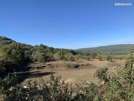 terrain 400 m² rognes