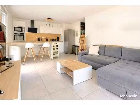 appartement t3 port-de-bouc / résidence récente & vue mer