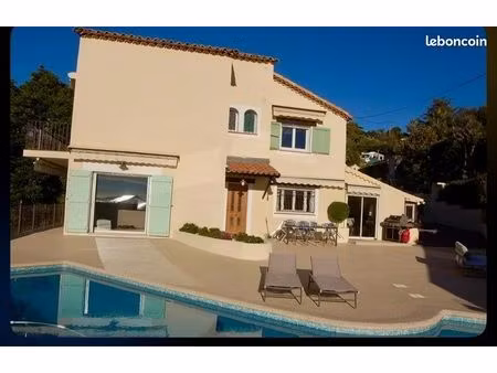 maison individuelle 242 m2 piscine vue mer