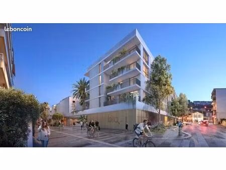 local commercial 255 m²