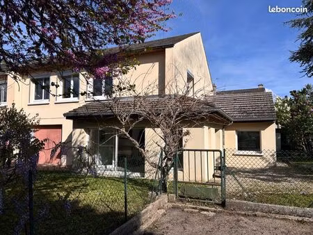 maison 5 pièces   123m2