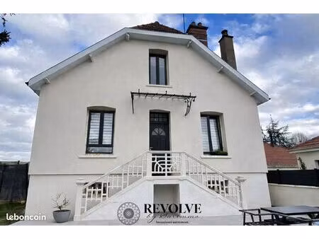 maison 6 pièces 126 m²