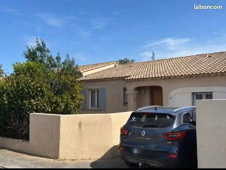 maison t3/4 plain pied + jardin + stationnement