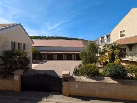 appartement 3 pièces 86 m²
